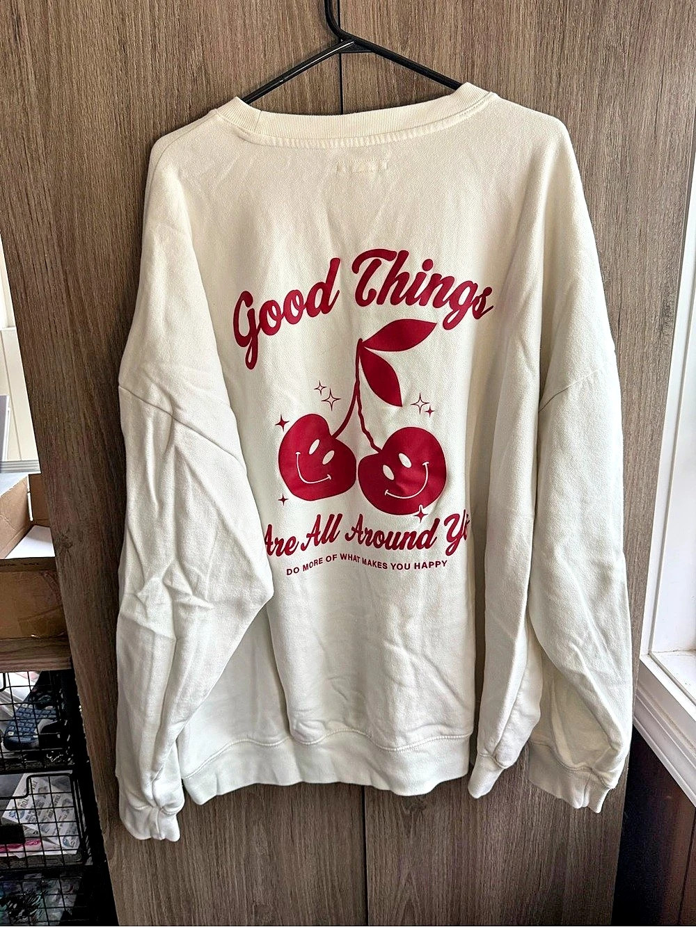 Aeropostale Good Things Are All Around You Sweatshirt - Picture 2 of 5